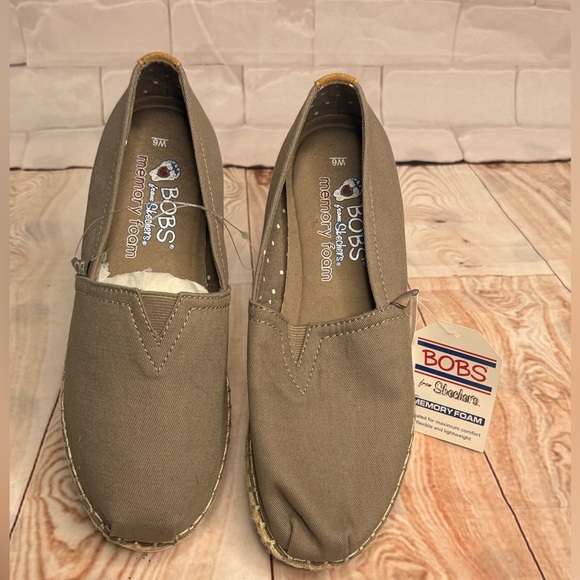 Skechers Other - NWT BOBS by Skechers Memory Foam Slip-On Shoes Taupe Espadrille Casual Size 6W